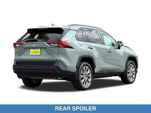 Used 2023 Toyota RAV4 XLE Premium FWD image 5
