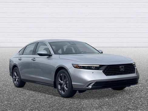New 2026 Honda Accord EX-L image 5