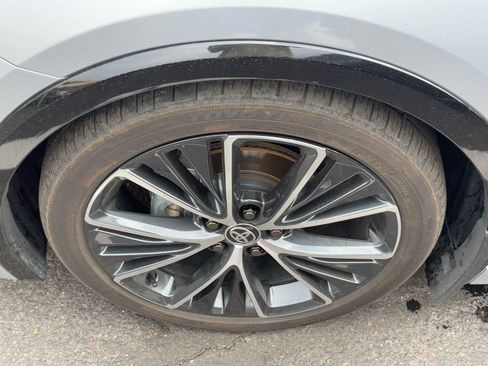 Used 2025 Toyota Prius XLE image 8