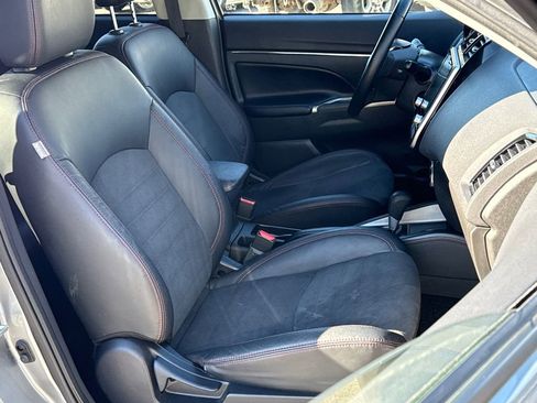 Used 2024 Mitsubishi Outlander Sport ES image 12