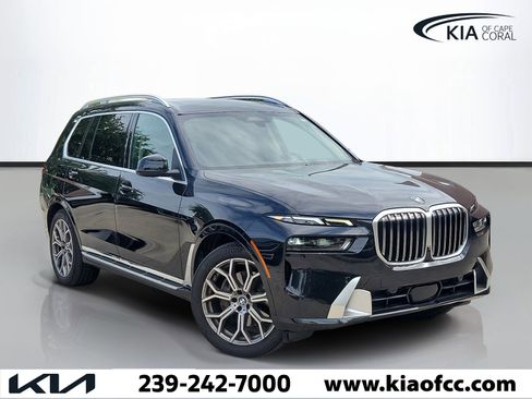 Used 2026 BMW X7 xDrive40i AWD/4WD image 1