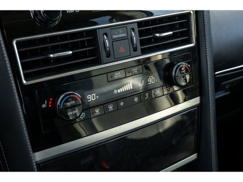 Used 2024 INFINITI QX80 Luxe image 25