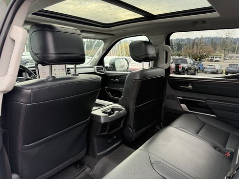 Used 2022 Toyota Tundra Limited image 30