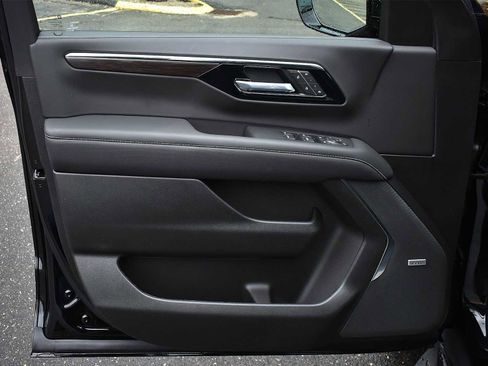 New 2026 Chevrolet Tahoe Premier w/ Sun And Tow Package AWD/4WD image 24