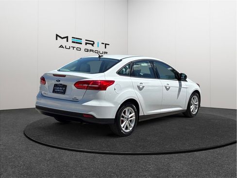 Used 2016 Ford Focus SE image 9