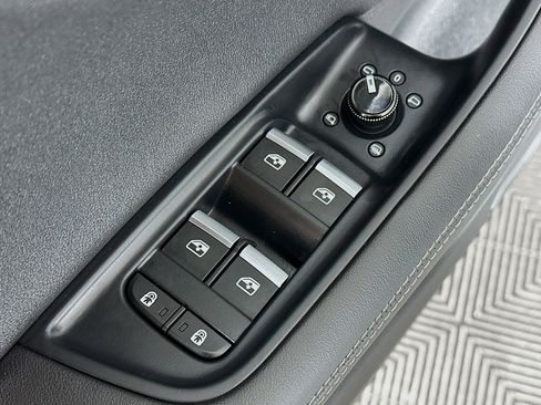 Certified 2023 Audi Q8 Premium Plus w/ Premium Plus Package image 18