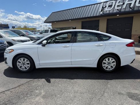 Used 2019 Ford Fusion S FWD image 8
