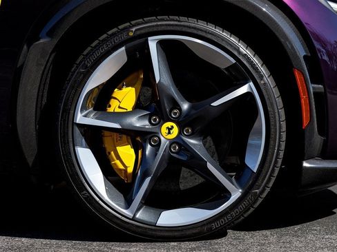 Used 2024 Ferrari Purosangue image 16