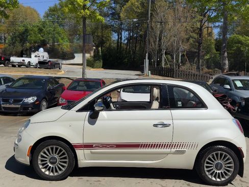 Used 2015 FIAT 500 Lounge w/ Luxury Leather Package image 3