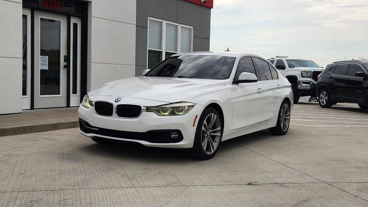 Used 2018 BMW 330i Sedan RWD image 22