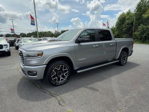 Used 2025 RAM 1500 Laramie w/ Sport Appearance Package image 5