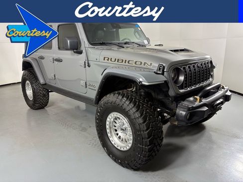 Used 2021 Jeep Wrangler Unlimited Rubicon w/ Trailer Tow Package image 1