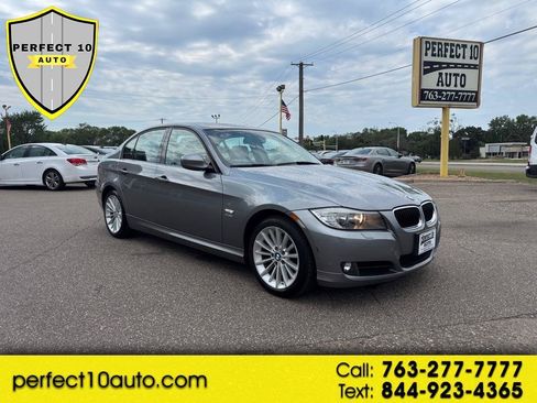 Used 2011 BMW 328i xDrive Sedan AWD/4WD image 1