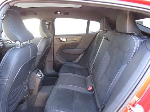 Used 2023 Volvo C40 P8 Recharge Ultimate w/ Protection Package Premier AWD/4WD image 15