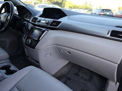 Used 2016 Honda Odyssey EX-L image 19