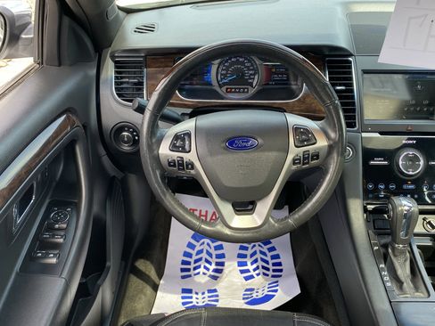 Used 2014 Ford Taurus Limited w/ Equipment Group 301A image 13