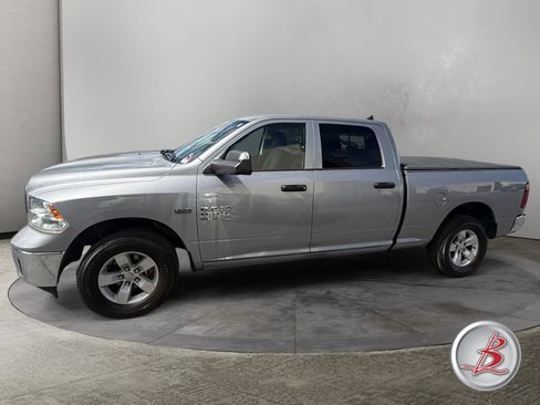Used 2023 RAM 1500 Classic SLT w/ Trailer Tow Group AWD/4WD image 4