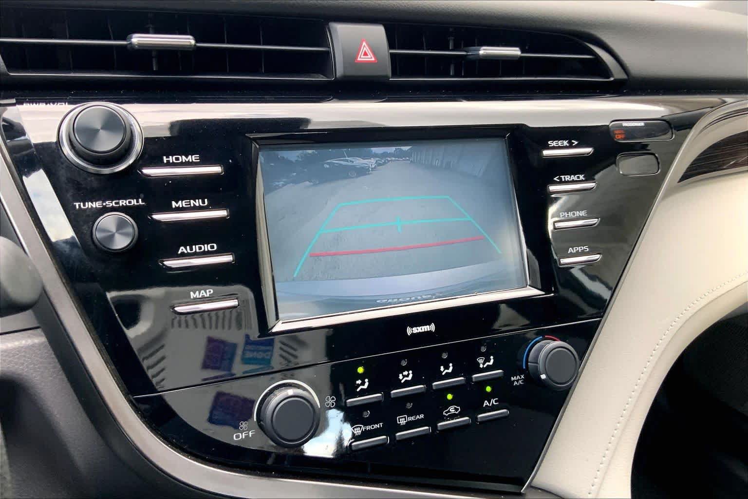 Used 2020 Toyota Camry LE FWD image 27