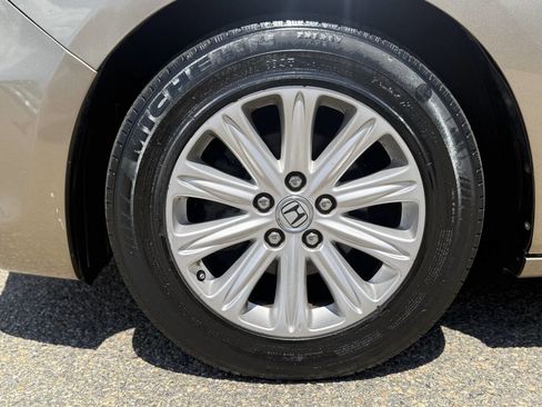Used 2005 Honda Odyssey Touring image 29