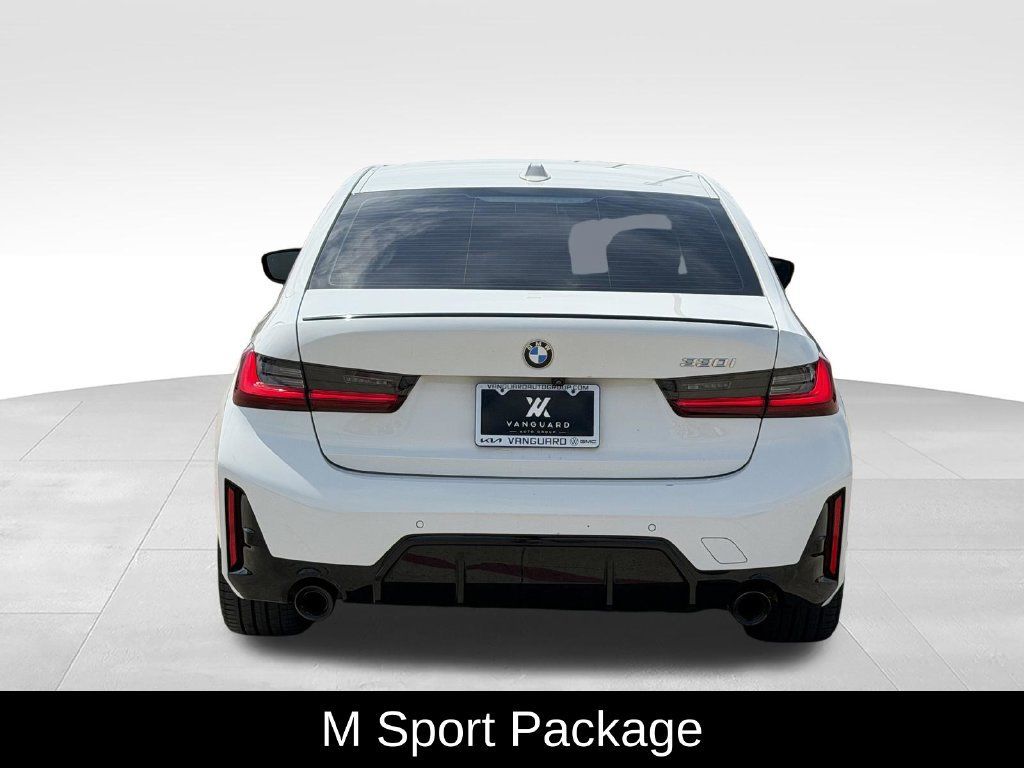 Used 2023 BMW 330i Sedan w/ M Sport Package RWD image 8