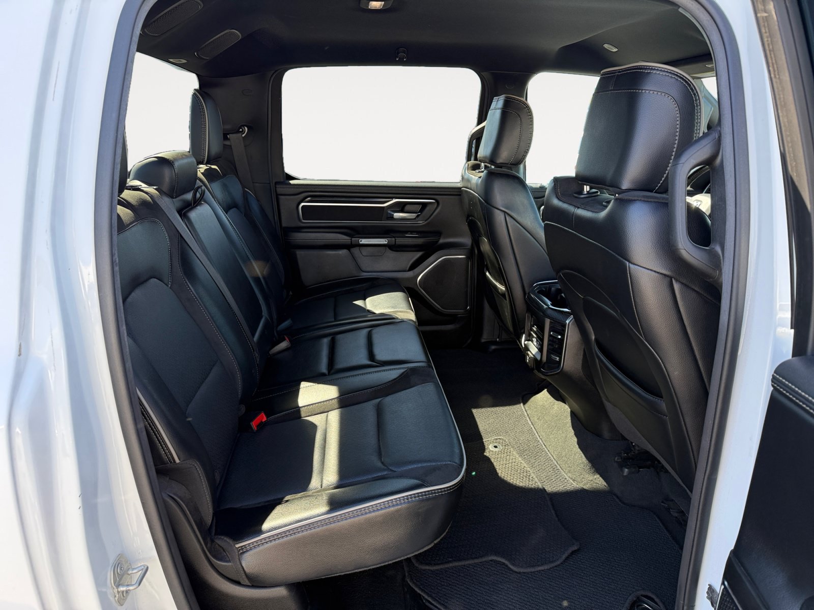 Used 2024 RAM 1500 Laramie RWD image 18