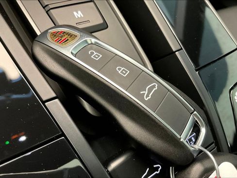 Certified 2024 Porsche 911 Carrera image 11