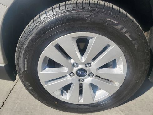 Used 2018 Subaru Outback 2.5i Premium image 19