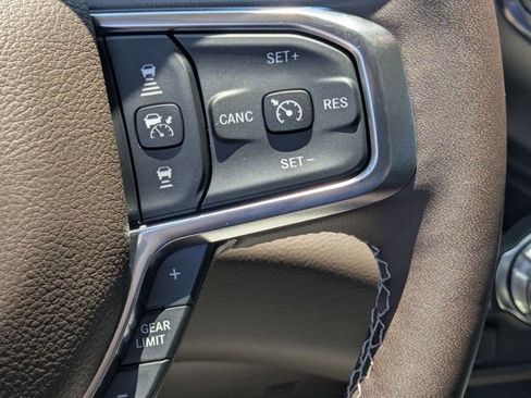 New 2026 RAM 1500 Laramie AWD/4WD image 17