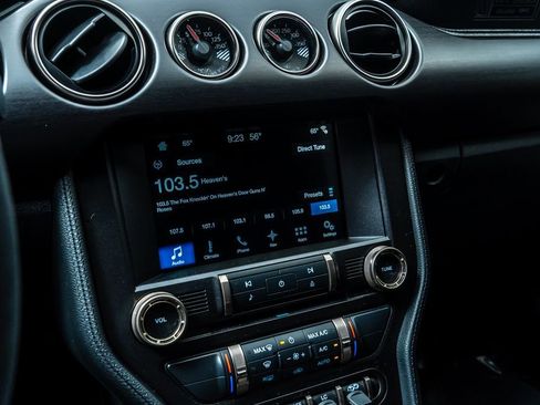 Used 2017 Ford Mustang Shelby GT350 w/ Electronics Package RWD image 17