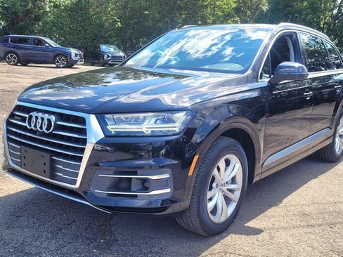 Used 2019 Audi Q7 3.0T Premium Plus w/ Premium Plus Package AWD/4WD image 4