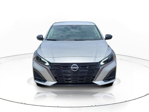 New 2026 Nissan Altima 2.5 SV FWD image 2