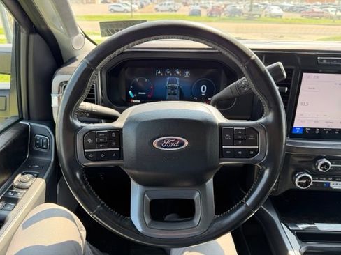 Used 2023 Ford F250 Lariat w/ Lariat Ultimate Package AWD/4WD image 20