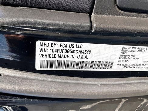 Used 2021 Jeep Grand Cherokee Limited image 30