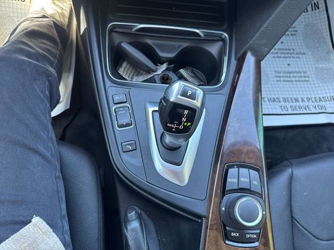 Used 2016 BMW 320i xDrive Sedan image 16