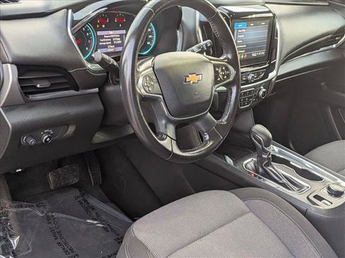 Used 2022 Chevrolet Traverse LT AWD/4WD image 10