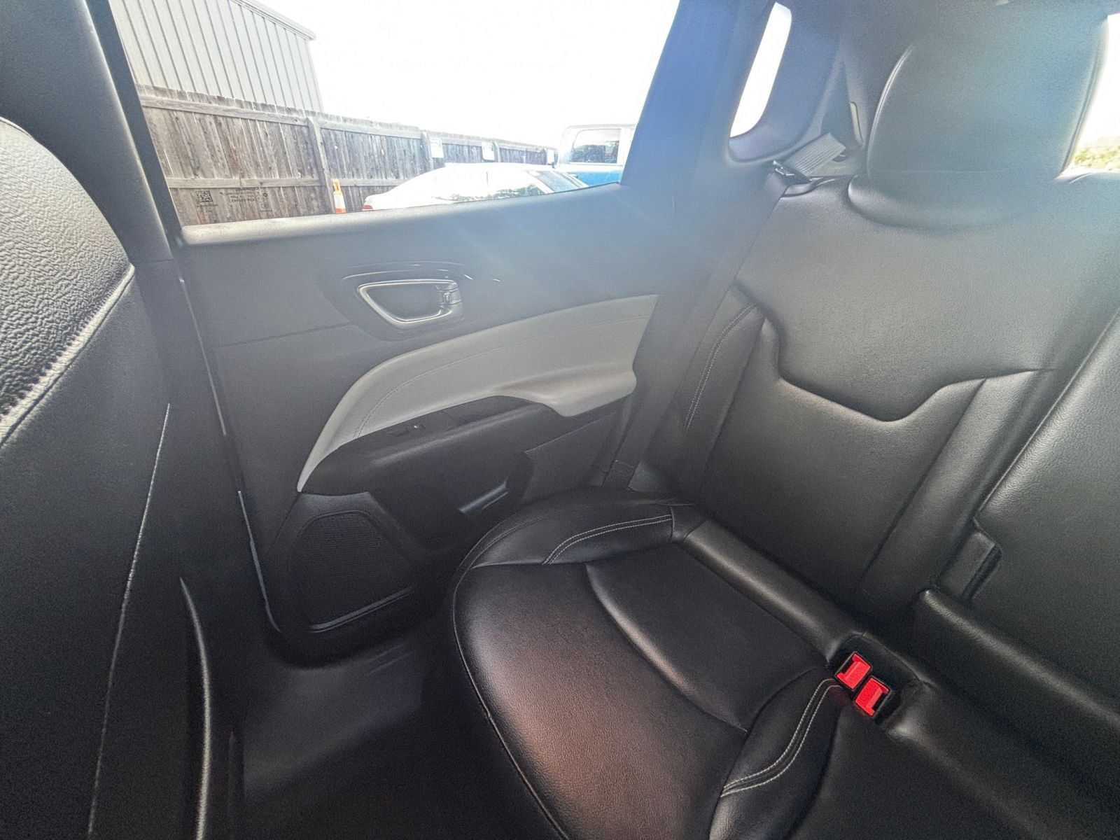 Used 2025 Jeep Compass Limited AWD/4WD image 37