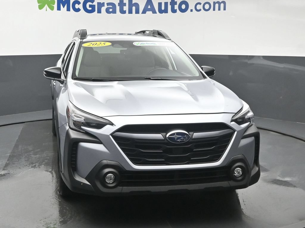 Used 2025 Subaru Outback Premium AWD/4WD image 5