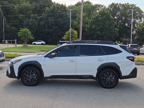 Certified 2025 Subaru Outback Onyx Edition XT AWD/4WD image 6