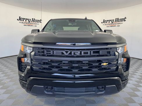 Used 2025 Chevrolet Silverado 1500 Custom AWD/4WD image 4