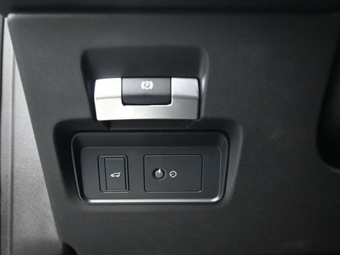 Used 2023 Land Rover Discovery Sport S R-Dynamic image 20