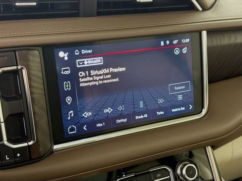 Used 2023 GMC Yukon Denali w/ Advanced Technology Package image 18