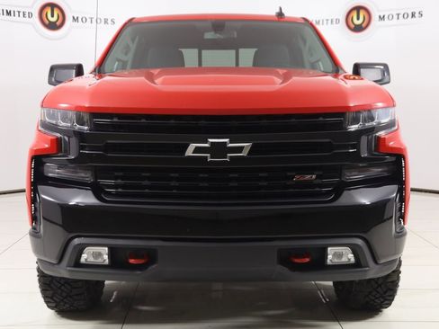 Used 2020 Chevrolet Silverado 1500 LT Trail Boss image 2