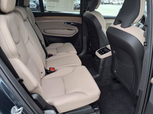 New 2026 Volvo XC90 T8 Core w/ Protection Package Premier image 10