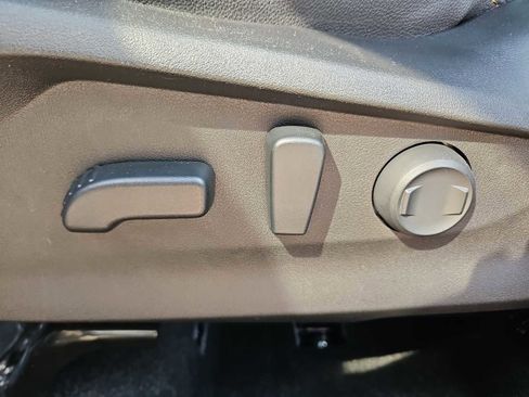 Used 2025 Subaru Forester Wilderness w/ Wilderness Package image 18