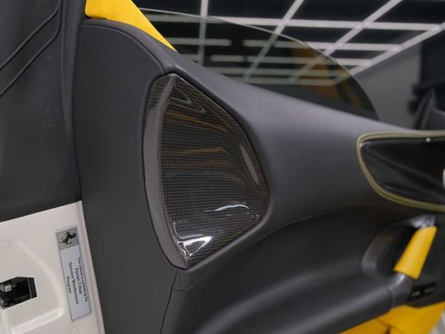 Used 2024 Ferrari SF90 Spider image 47