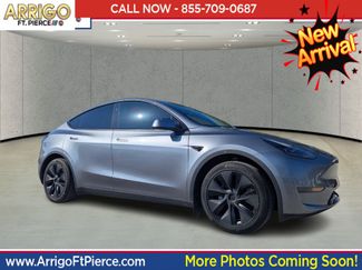 Used 2025 Tesla Model Y Long Range video 1