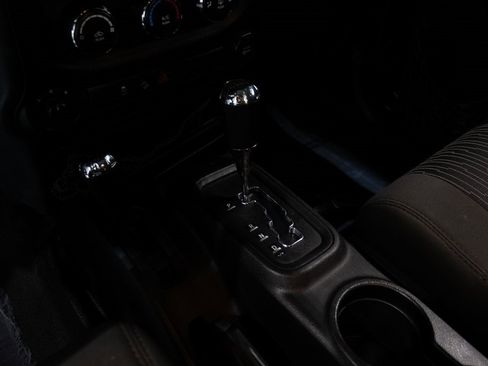 Used 2012 Jeep Wrangler Unlimited Sport image 30