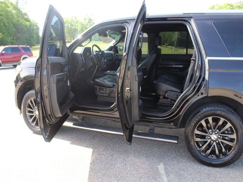 Used 2019 Ford Expedition Limited RWD image 14