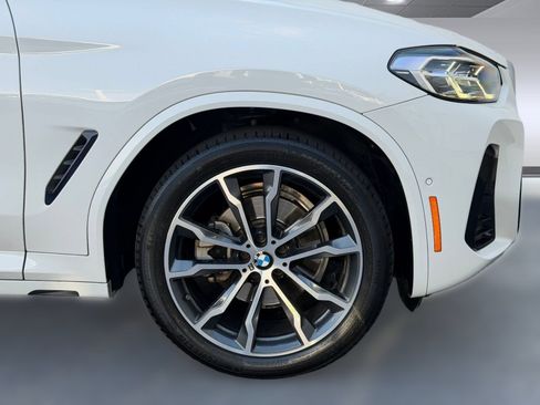 Used 2022 BMW X4 xDrive30i w/ M Sport Package 2 AWD/4WD image 11