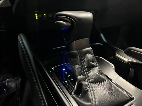 Certified 2025 Lexus ES 350 w/ Premium Package image 21